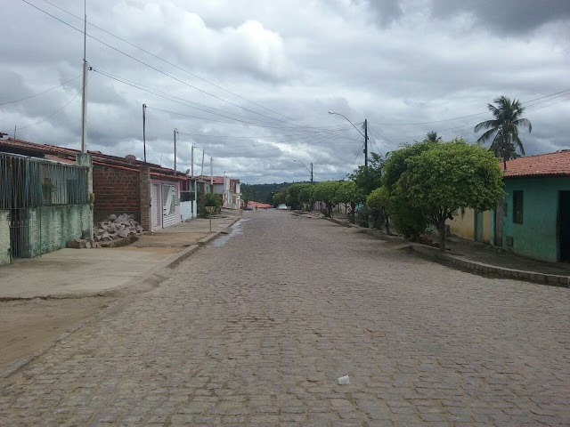 Macajubense reclama por falta do abastecimento de água da embasa na rua em que reside.