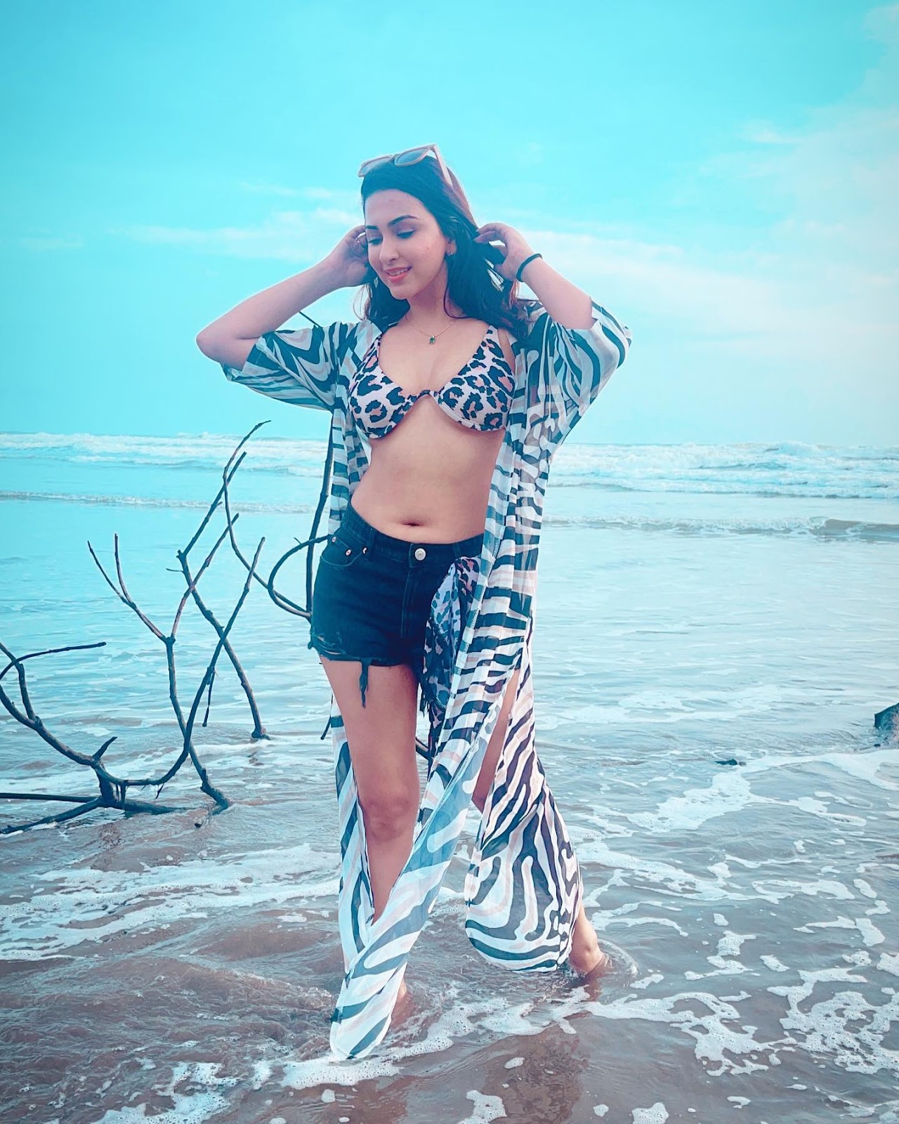 Esshanya Maheshwari bikini navel curvy indian