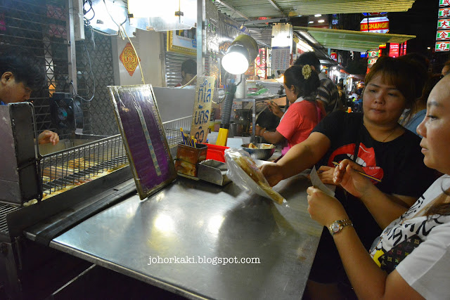 Yaowarat-Toast-Bread-Bangkok-Thailand