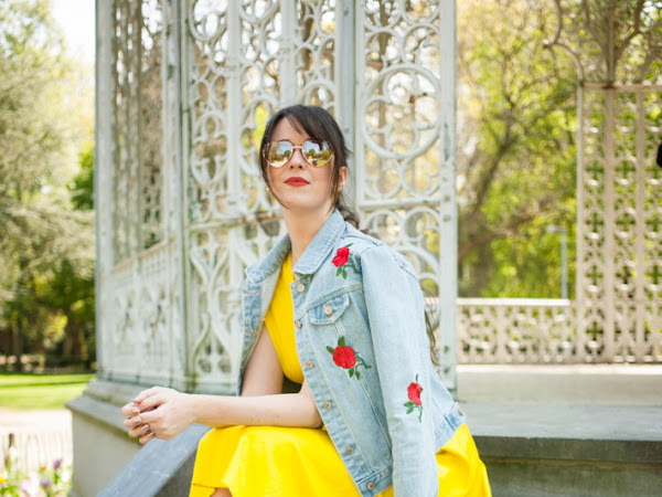 Outfit: yellow dress, La La Land moment