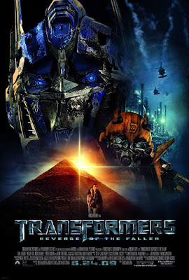 Download Film Transformers: Revenge of the Fallen (2009) Bluray Full Movie Subtitle Indonesia Seorang pemuda memilih kedewasaan. Seminggu Sam Witwicky mulai kuliah, Decepticons membuat masalah di Shanghai. Seorang utusan presiden percaya itu karena Autobots ada di sekitar; dia ingin mereka pergi. Dia salah: Decepticons membutuhkan akses ke pikiran Sam untuk melihat beberapa mesin terbang dicetak di sana yang akan membawa mereka ke benda rapuh yang, ketika dimasukkan ke dalam mesin alien yang tersembunyi di Mesir selama berabad-abad, akan memberi mereka kekuatan untuk meniup matahari. Sam, pacarnya Mikaela Banes, dan orang tua Sam dalam bahaya.