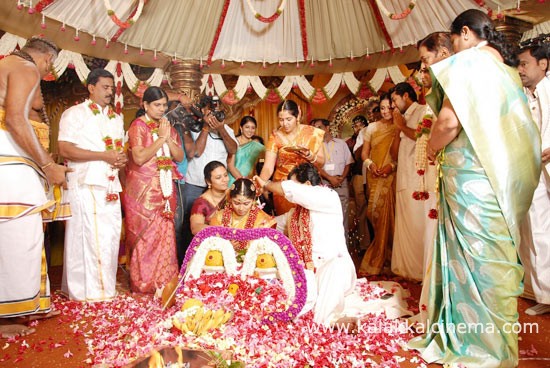 Karthi Sivakumar wedding Picture