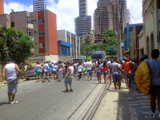 Desfile da primavera - Escola Mundo Encantado do Saber