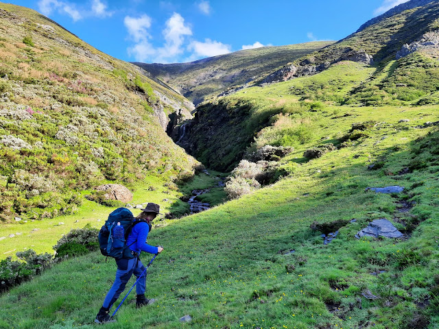 Výstup z Val del Cuadro na Estorbín del Valvedre