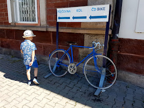 Trutnov - Czechy - atrakcje dla dzieci w Czechach - podróże z dzieckiem - wędrówki z Duchem Gór - miasto smoków -smocza uliczka - blog podrózniczy - knedliki i czeskie piwo