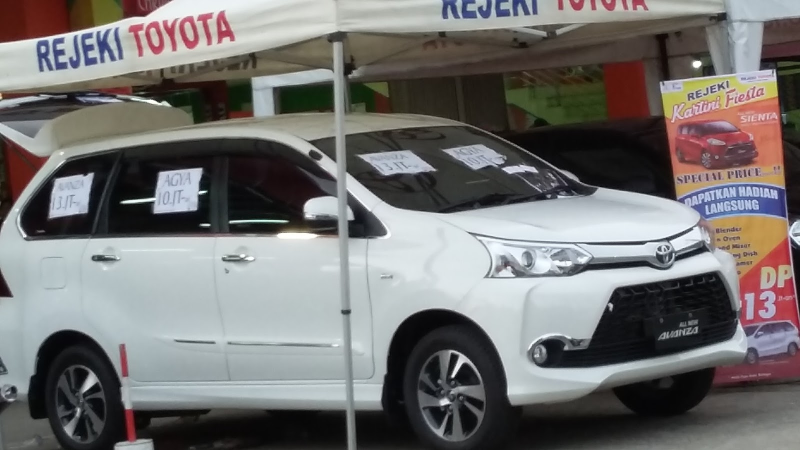 Rental Mobil Murah Sewa Mobil Avanza Veloz Rental Mobil Paling