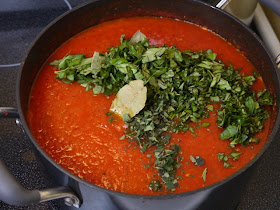 fresh tomato sauce