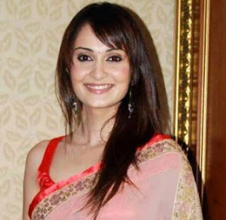 Vaishali Desai Family Husband Son Daughter Father Mother Marriage Photos Biography Profile.