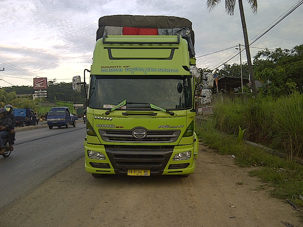 Variasi Mobil Hino Lohan Terbaru Sobat Modifikasi