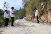 Bupati Humbahas Tinjau Pembangunan Jalan Pollung-Batu Mardingding