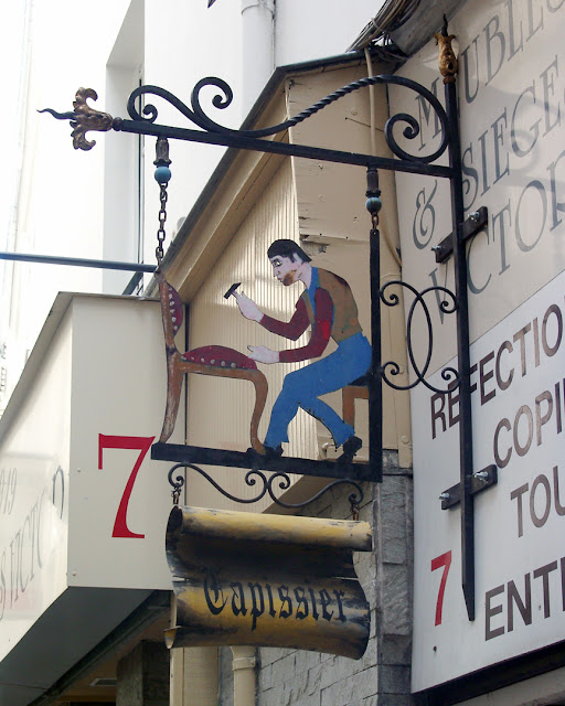 Tapissier, Passage du Chantier, Paris