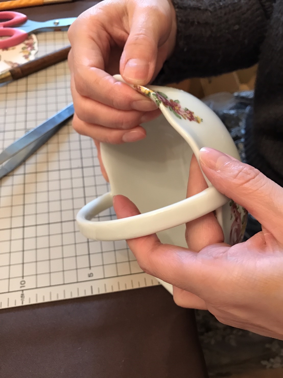 ポーセラーツで必須 ワイプアウトツールの使い方 ポーセラーツの作り方ガイド スキルアップと技法について