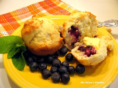 Berrry Patch Muffins at Miz Helen's Country Cottage