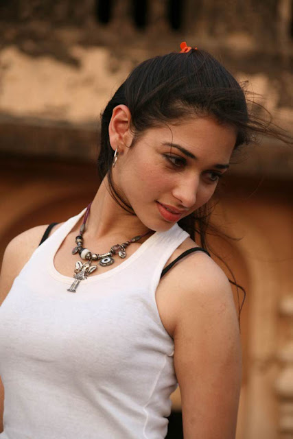 Actress Tamanna Wet Hot Pictures 3