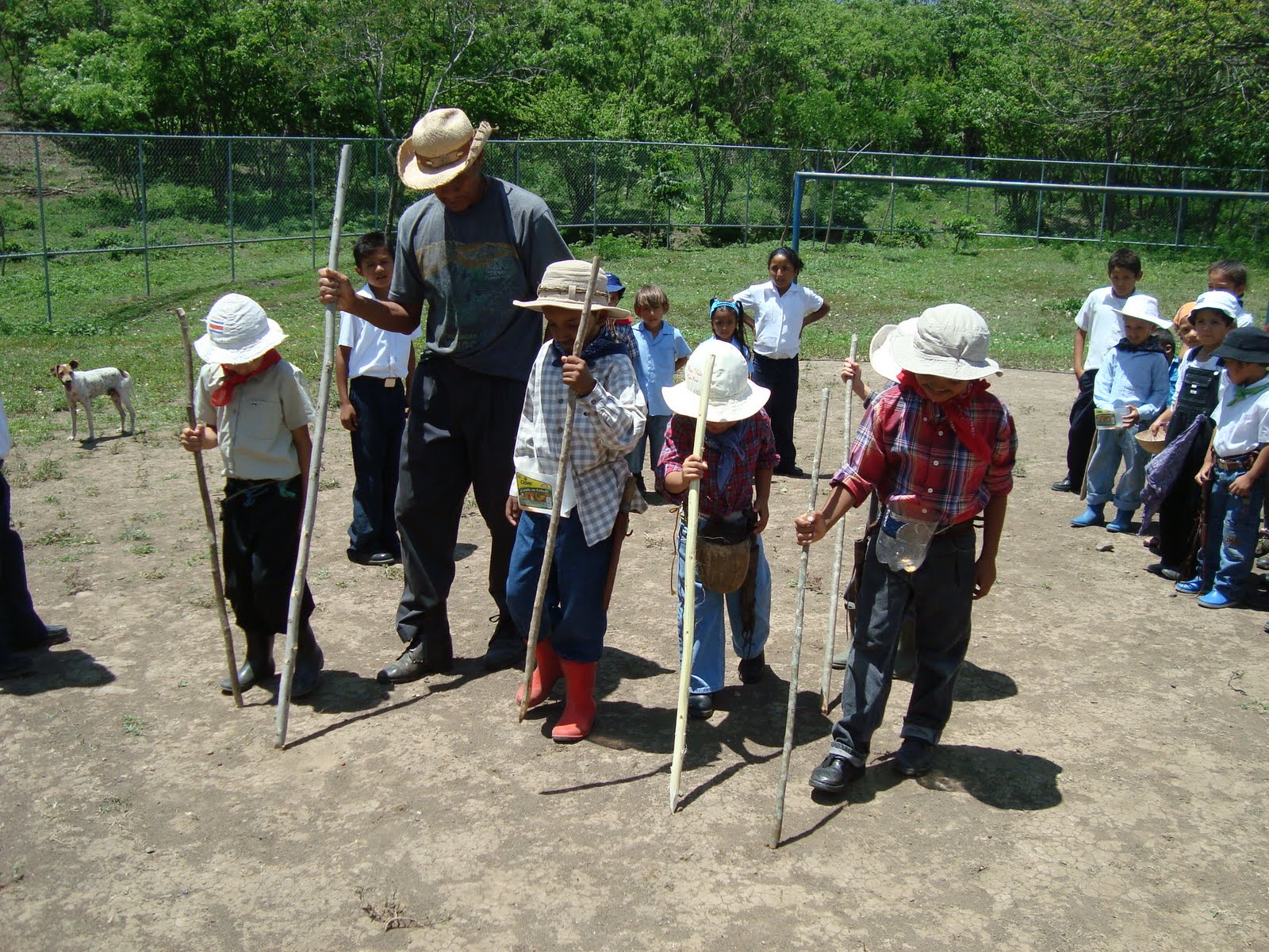 Escuela Colonia Bolanos Dia Del Agricultor