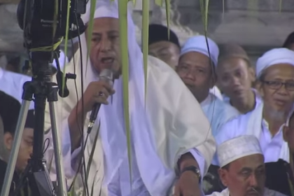 Ceramah Habib Luthfi Berhenti Gara-Gara Ulah Jamaah