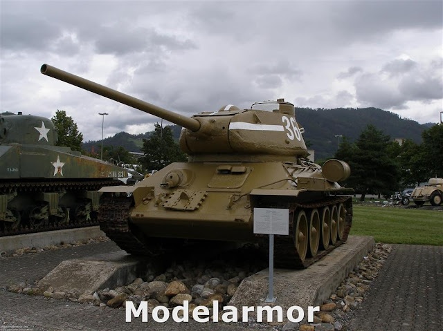 MUSEO DE CARROS DE THUN T34/85