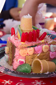 how to host a graham cracker house making party- super easy and affordable!