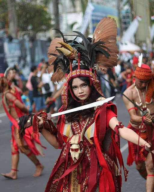 Pakaian khas prajurit perang Minahasa