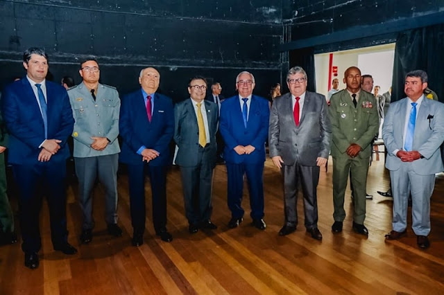 Leo Bezerra participa de posse da nova Mesa Diretora do Tribunal de Justiça da Paraíba