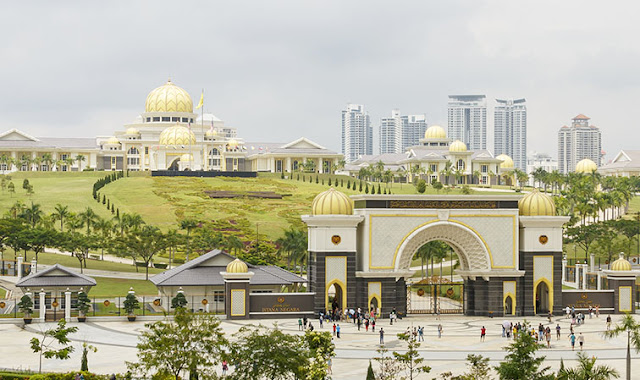  Istana  Negara  Jalan Duta MyRokan