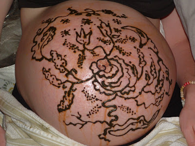 Henna tattoo for a preggobelly