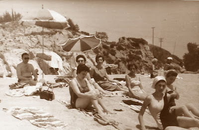 IX Campeonato de España Femenino 1965, ajedrecistas en la playa