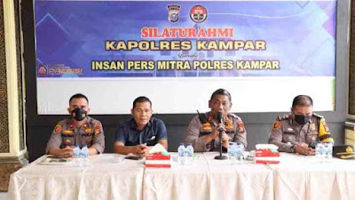 Adakan Coffe Morning, Kapolres Kampar Ajak Wartawan Menjaga Kamtibmas di Kab.Kampar.