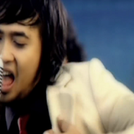 Hello - Pejuang Cinta