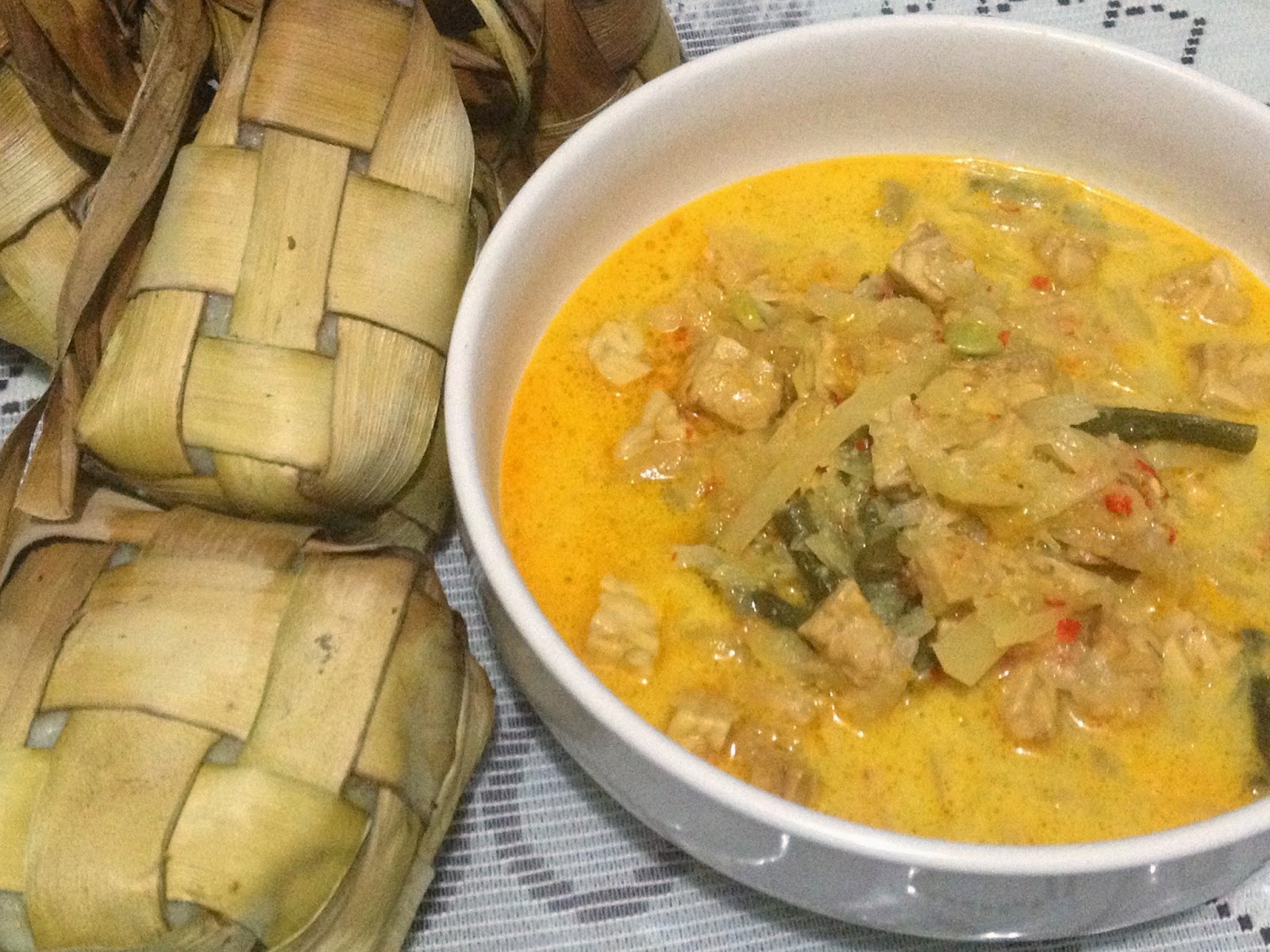 Sayur Ketupat Betawi Betawi Vegetable and Rice Soup 