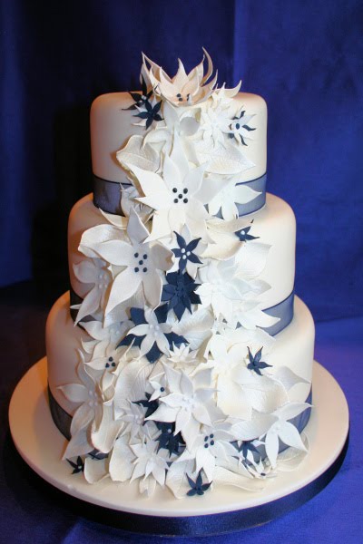 Summer Wedding Theme on Celebrating With This Stunning Summer Wedding Cake Design This Wedding