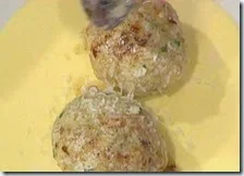 Canederli di speck alla trentina con fonduta di fontina