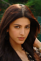 Shruthi Hassan New Photos From 7th Sense