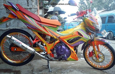 Modifikasi Motor Satria FU Airbrush Terbaru