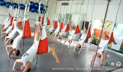 MEXICO, FORMACION AEROYOGA® AEROPILATES® INTERNATIONAL DE RAFAEL MARTINEZ,  CANCUN ,SEMANA SANTA, 2017, TEACHER TRAINING, DIPLOMA, ACREDITADO, ACREDITACION, YOGA ALLIANCE, USA, 