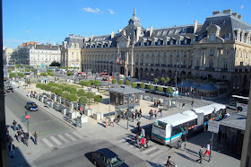 Place de la République, a praça principal de Rennes - Bretanha - França