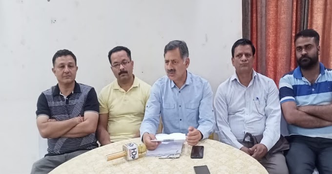 मंत्री के रिस्तेदारों व चहेतों को फायदा पहुचाने के लिए दो लाख के काम को 7 लाख में करवा रहा विभाग : धर्माणी 