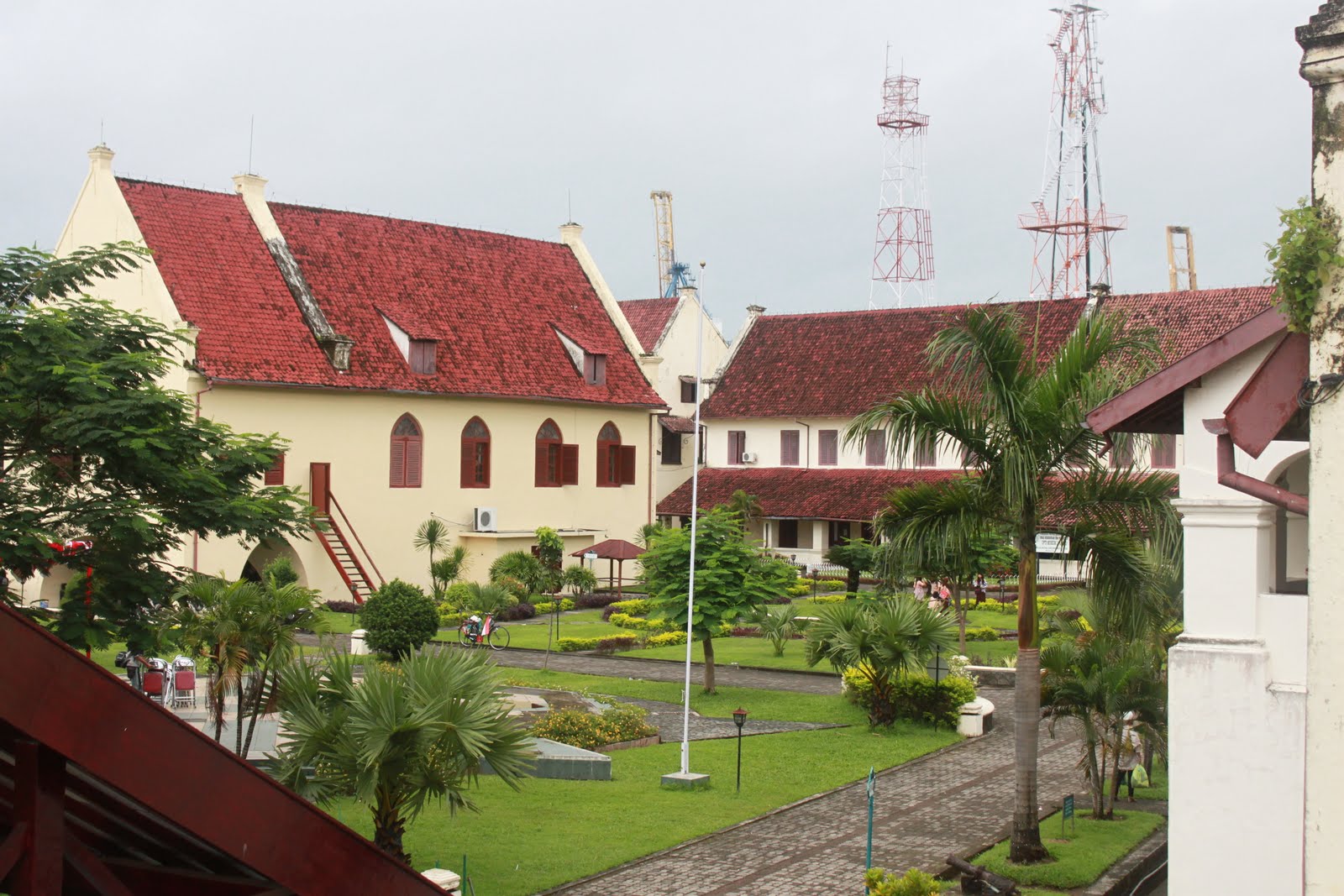 fadzliyahaya budak senama Fort Rotterdam Benteng Ujung 