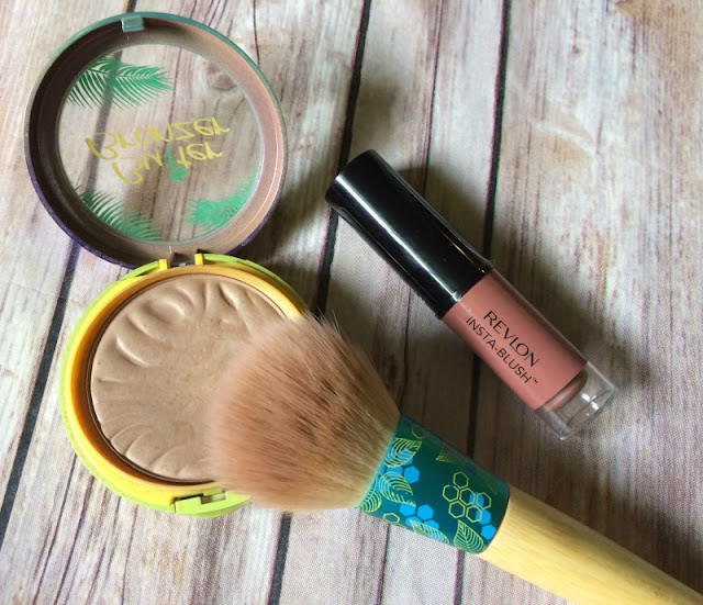 I am sharing some of my recent favorite makeup products that help me achieve a glowing, summer look.