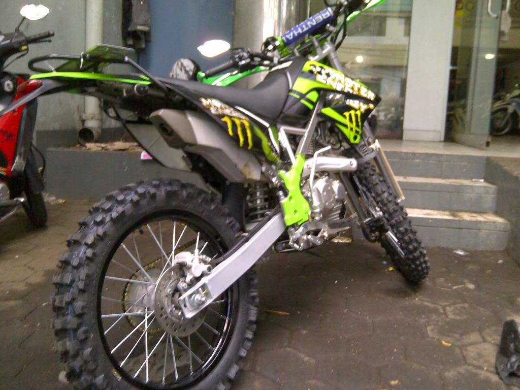 Foto Modifikasi Motor Kawasaki KLX 150S, D-Tracker dan KLX 