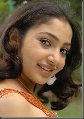 maya-unni-closeup hot still