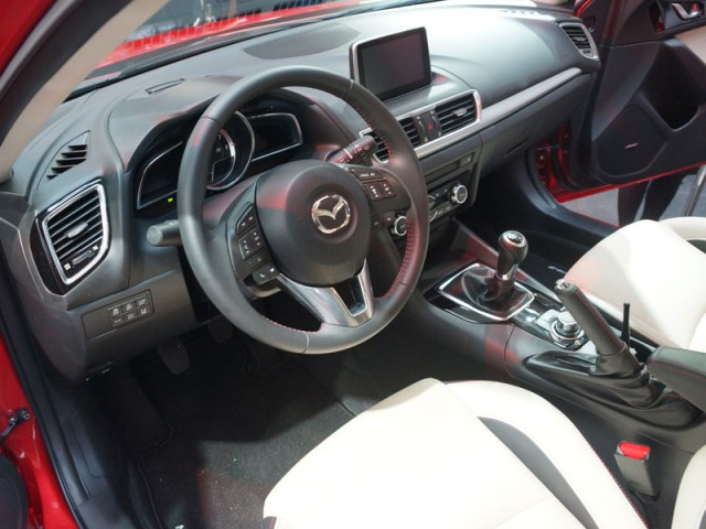 Mazda 3 New 2014 interior