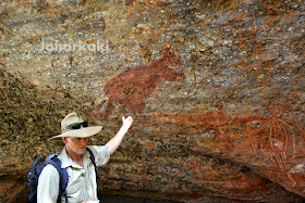 Australian-Aboriginal-Food-Rock-Painting