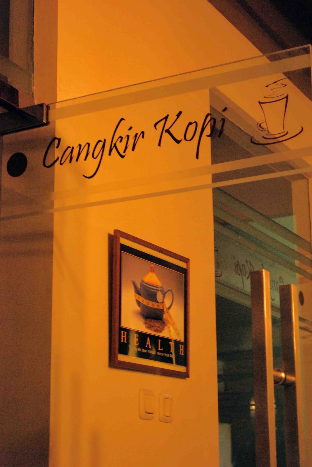 Arterior: Cangkir Kopi Resto & Café, Kemang Pratama 