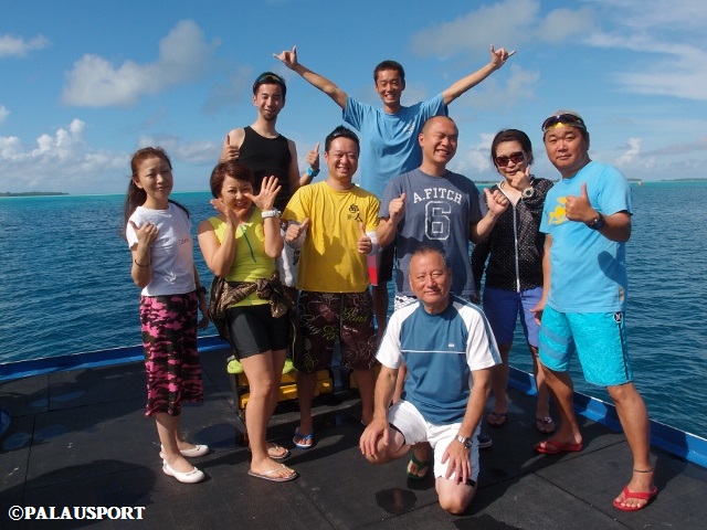 パラオ 集合写真 クルーズ船 体験談