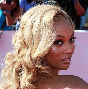 honey blonde hair on black women | The Hairstyle 9