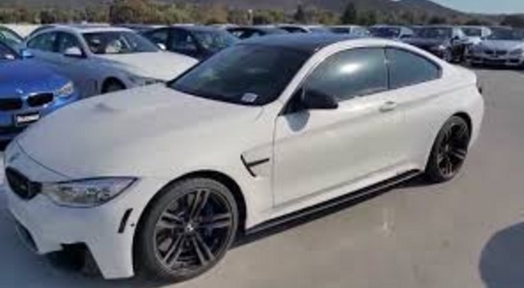 BMW M4 coupe Color White