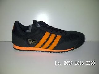 Adidas Dragon Hitam Oren