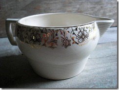 gold trim creamer