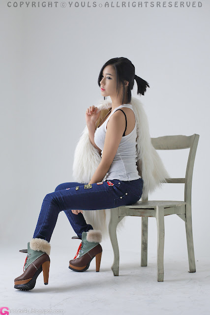 1 Kim Ha Yul - White Top and Jeans-very cute asian girl-girlcute4u.blogspot.com